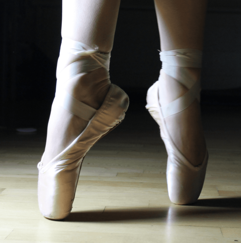 ballet-feet-2037861-min
