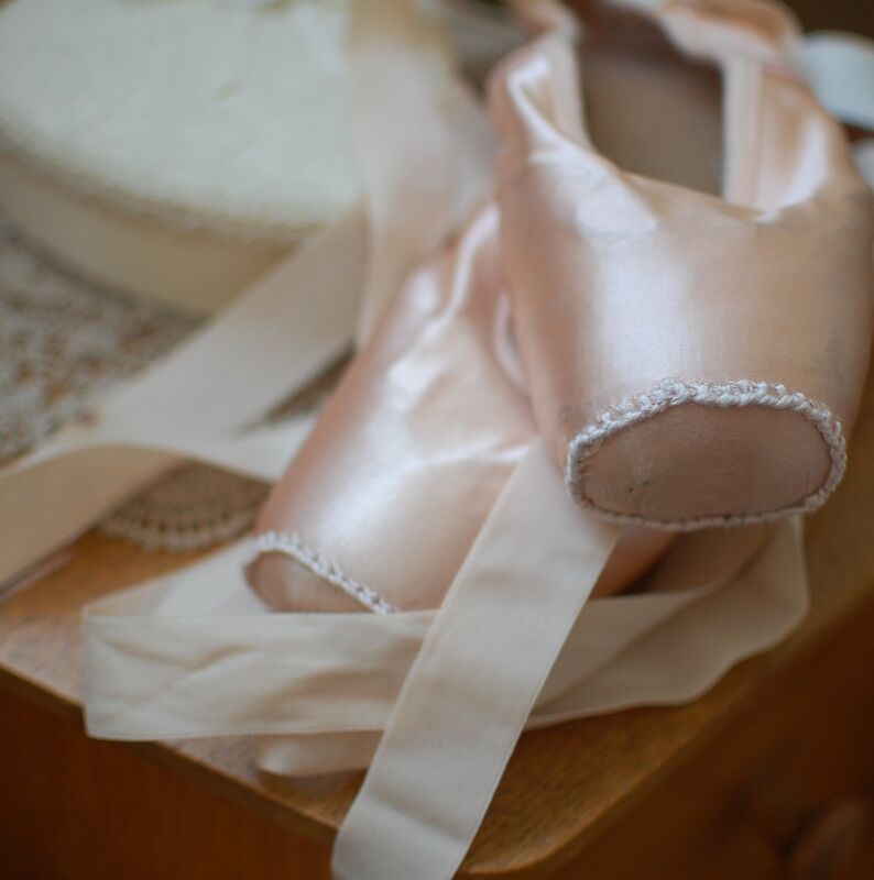 ballet-shoes-1260799_1920